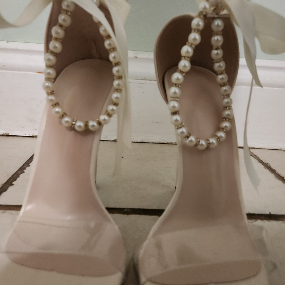 High heels - Picture 7 of 15